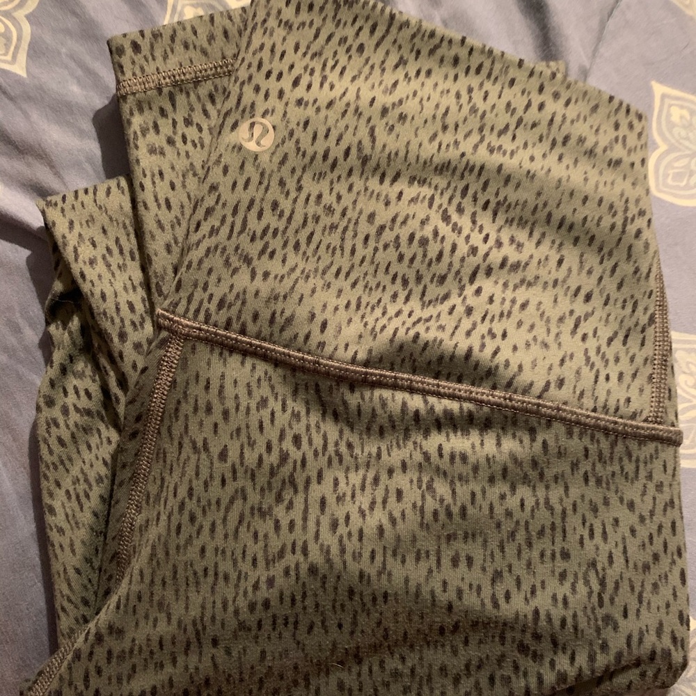 Lululemon wunder unders